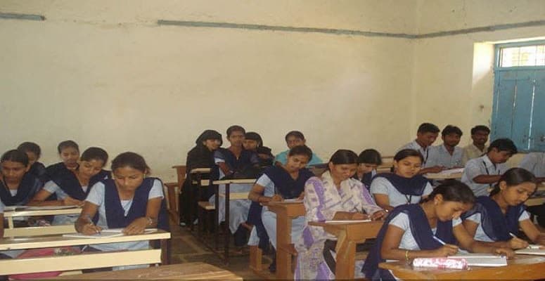 MVP’s Mahanta Swamy Arts,Science and Commerce College Haveri Library and Classroom photo 1