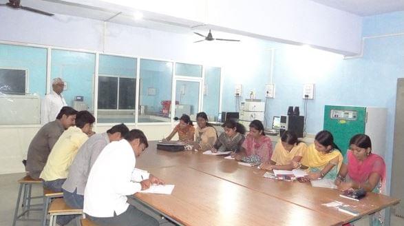 S. M. Dnyandeo Mohekar Mahavidyalaya Osmanabad Infrastructure photo 8