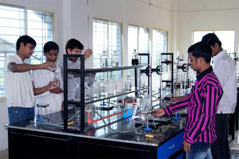 Sai Institute of Engineering and Technology Aurangabad Lab photo 1