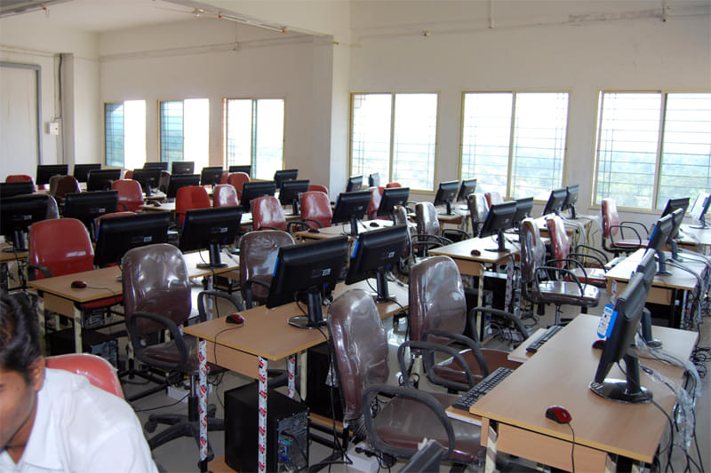 Sai Institute of Engineering and Technology Aurangabad Lab photo 2