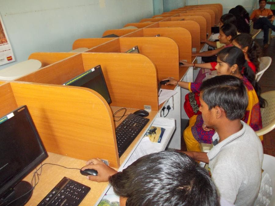 Padmabhushan Vasantdada Patil College Beed Infrastructure photo 1