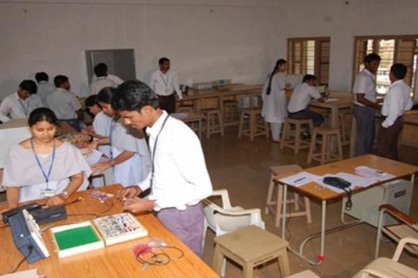 Regency Institute of Technology Yanam Infrastructure photo 1