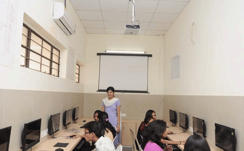 KES' Shroff College Infrastructure photo 7