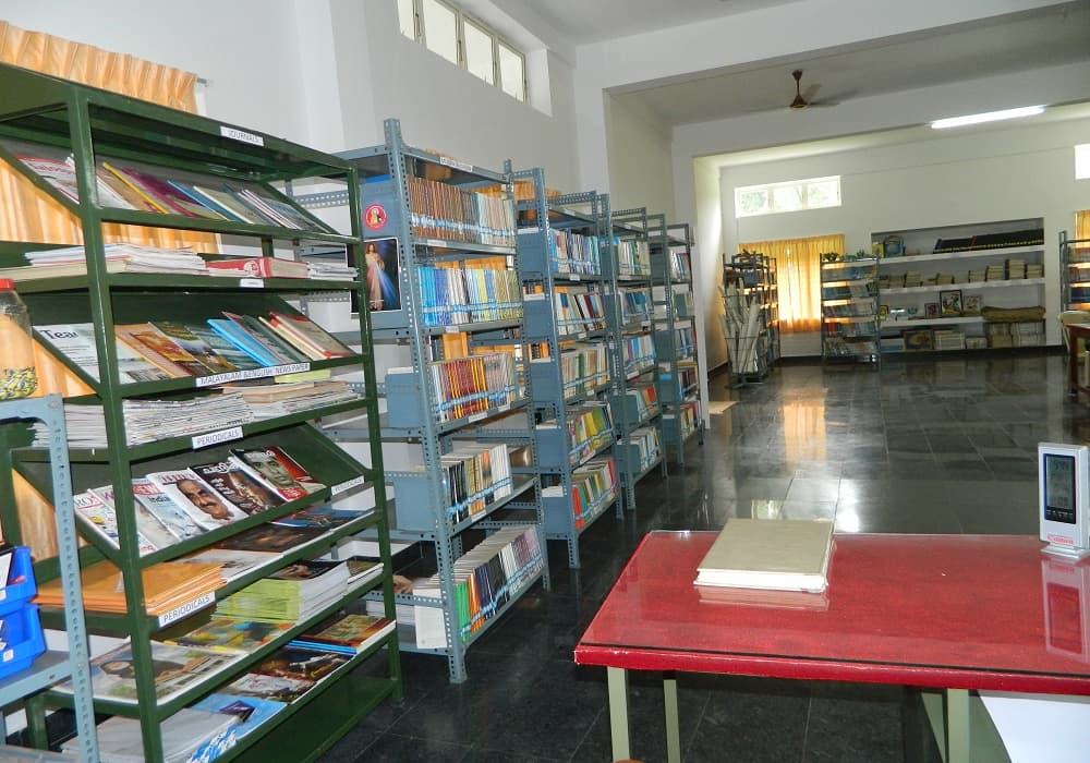 St Xavier's Training College for Women Aluva Academic Building and library photo 1