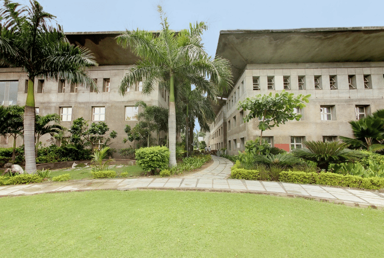 Unitedworld School of Law, Karnavati University Gandhinagar Academic Building photo 7