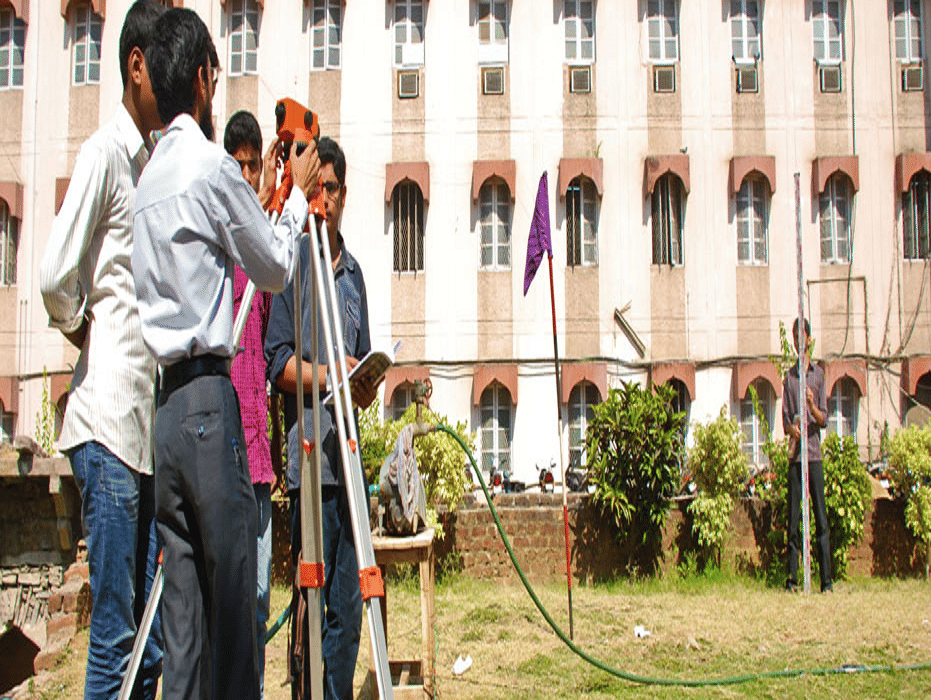 Deccan College of Engineering and Technology Hyderabad Academic Building photo 2