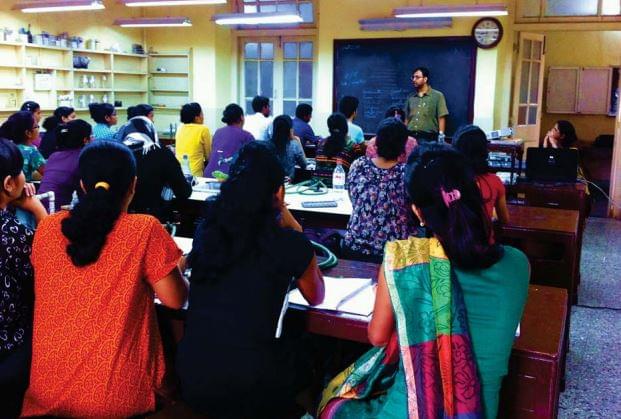 Guru Nanak Khalsa College of Arts, Science & Commerce Mumbai Infrastructure photo 1