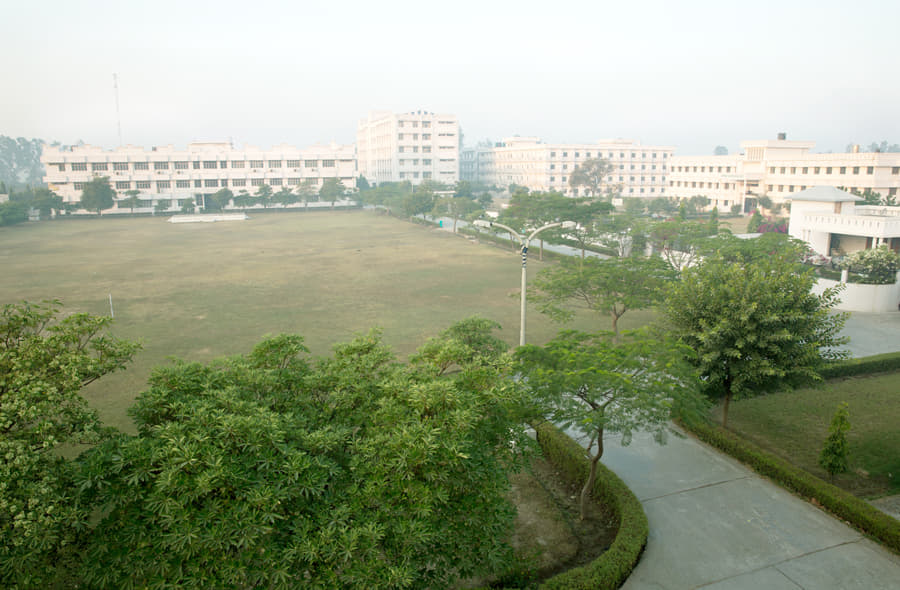 GLA University Mathura Academic Building photo 2