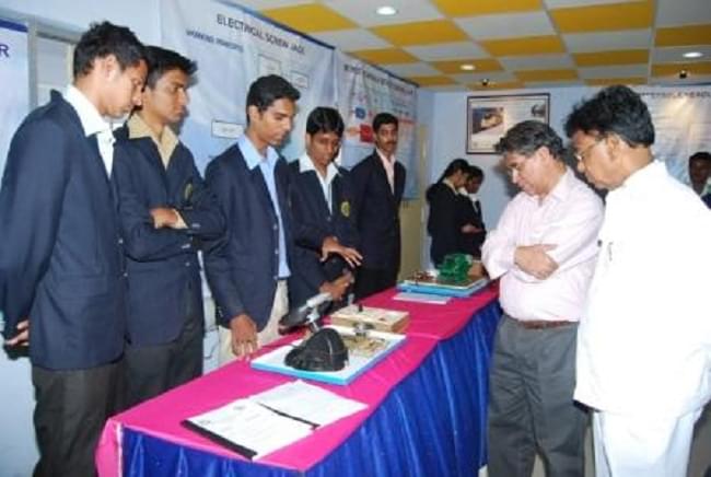 Vel Tech High Tech Dr.Rangarajan Dr.Sakunthala Engineering College Chennai Facility photo 4