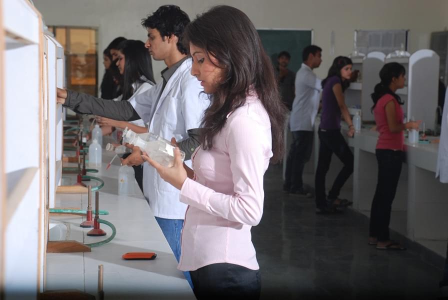 Global Institute of Technology and Management Gurgaon Laboratory photo 1