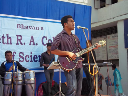 Bhartiya Vidya Bhavan’s Sheth R. A. College of Arts and Commerce Ahmedabad Events photo 12