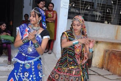 Bhartiya Vidya Bhavan’s Sheth R. A. College of Arts and Commerce Ahmedabad Events photo 5