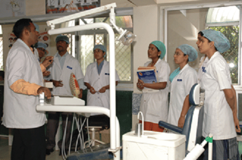 Dr. M.G.R. Educational and Research Institute Chennai Laboratory Instruments photo 11