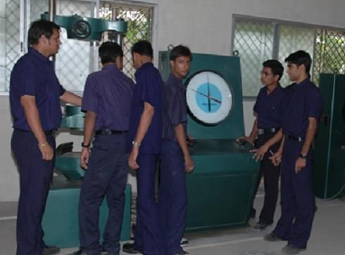 Dr. M.G.R. Educational and Research Institute Chennai Laboratory Instruments photo 8