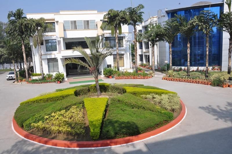 Invertis University Bareilly Campus photo 3