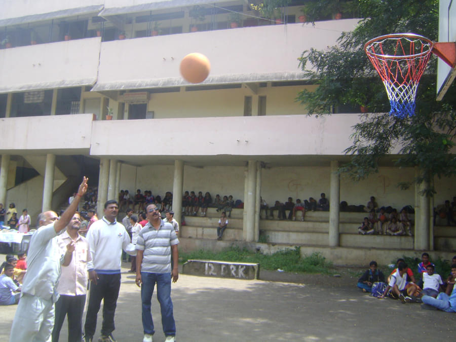 DRK College of Commerce Kolhapur Sports photo 8