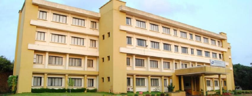 A B Shetty Memorial Institute of Dental Sciences Mangalore Academic Building photo 6