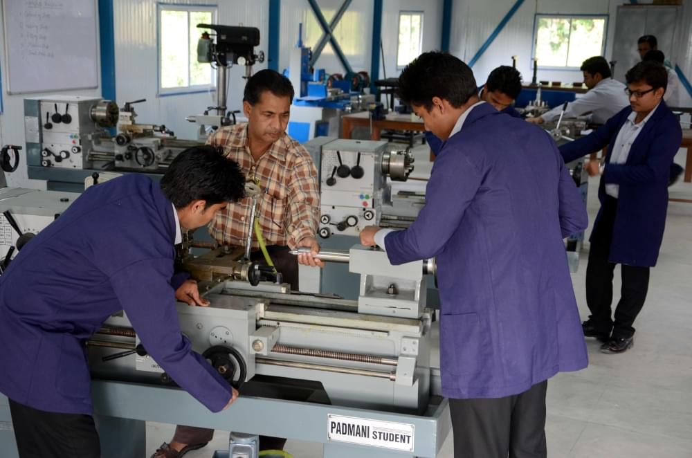 Himalayan School of Science and Technology Dehradun Facilities photo 1