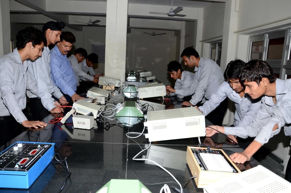 Himalayan School of Science and Technology Dehradun Facilities photo 4