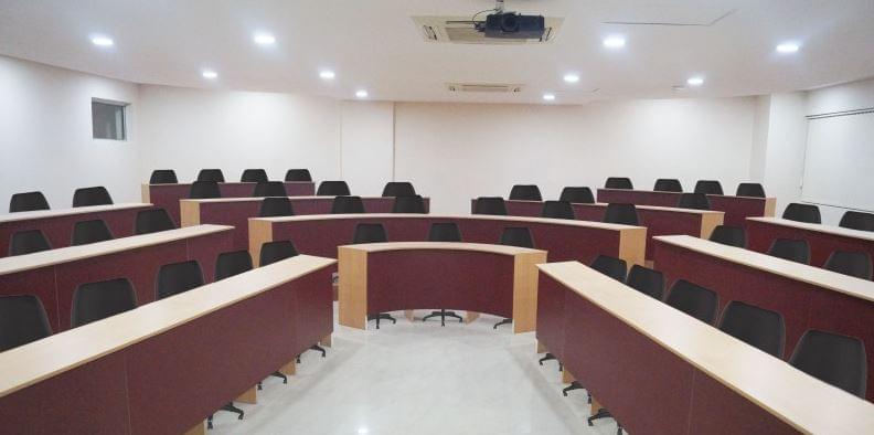 Rajalakshmi School of Business Chennai College Campus photo 1