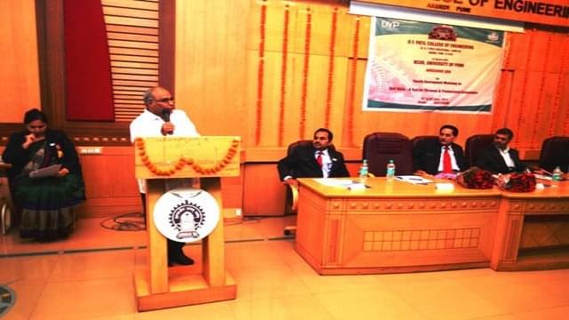 D. Y. Patil Institute of Master of Computer Applications and Management Akurdi Pune Softskill Seminar photo 5