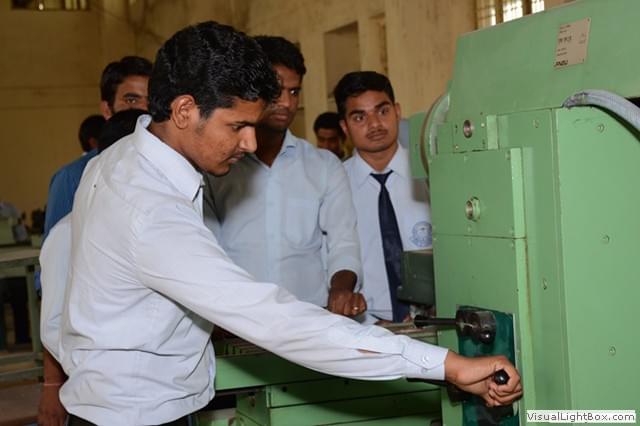 Shree Bhawani Niketan Institute of Technology and Management Jaipur Lab photo 3