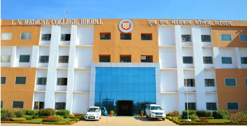 L.N. Medical College and Research Centre Bhopal Academic Building photo 3