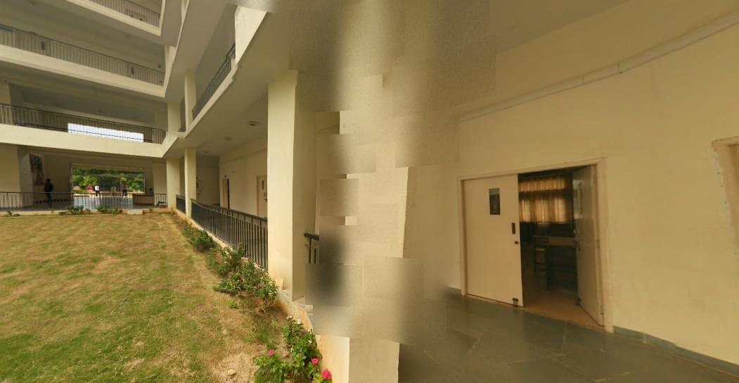 IFHE, Faculty of Science & Technology Hyderabad Academic Building photo 3