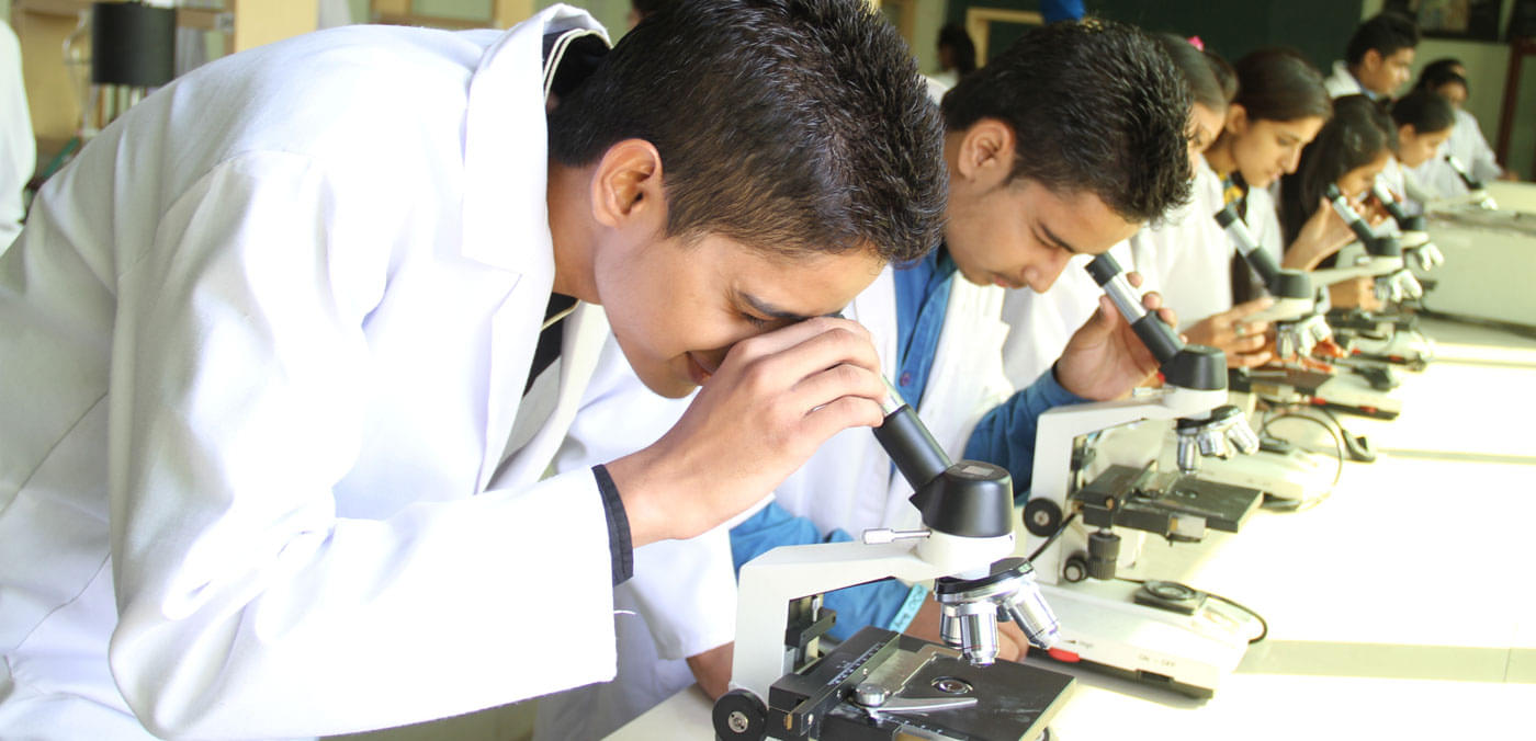 University School of Pharmaceutical Sciences, Rayat Bahra University Mohali Laboratory photo 8