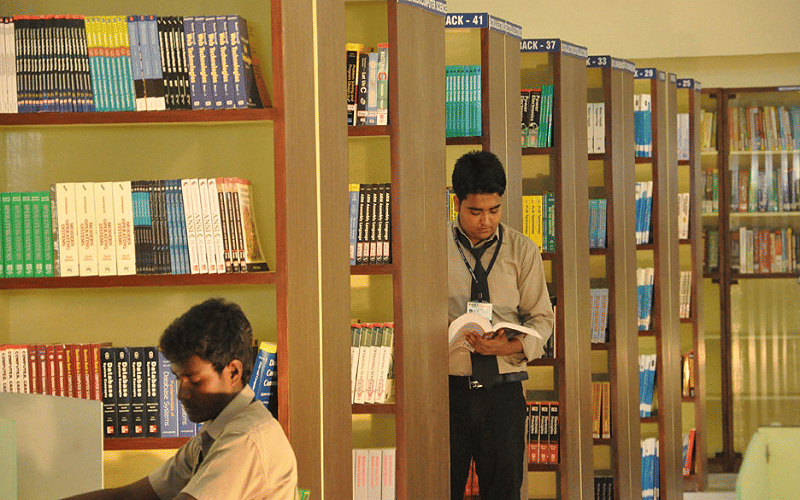 Hindustan Institute of Engineering Technology Chennai Library photo 5