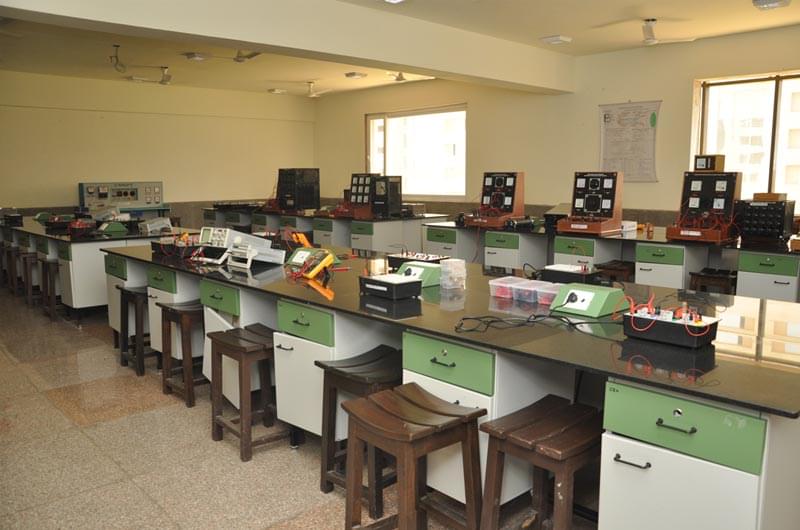 KR Mangalam University, School of Engineering and Technology Gurgaon Campus with Facilities photo 16