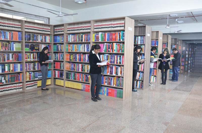 KR Mangalam University, School of Management and Commerce Campus with Facilities photo 4