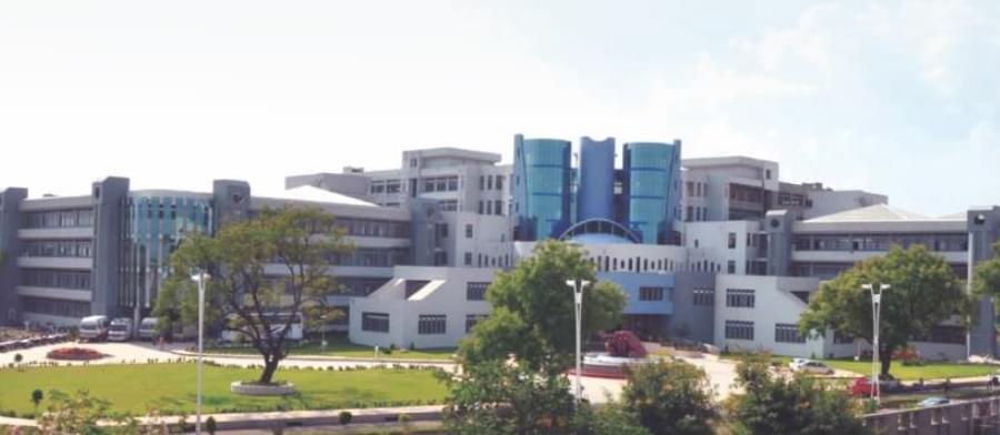 Bharati Vidyapeeth College of Nursing Pune Academic Building photo 3