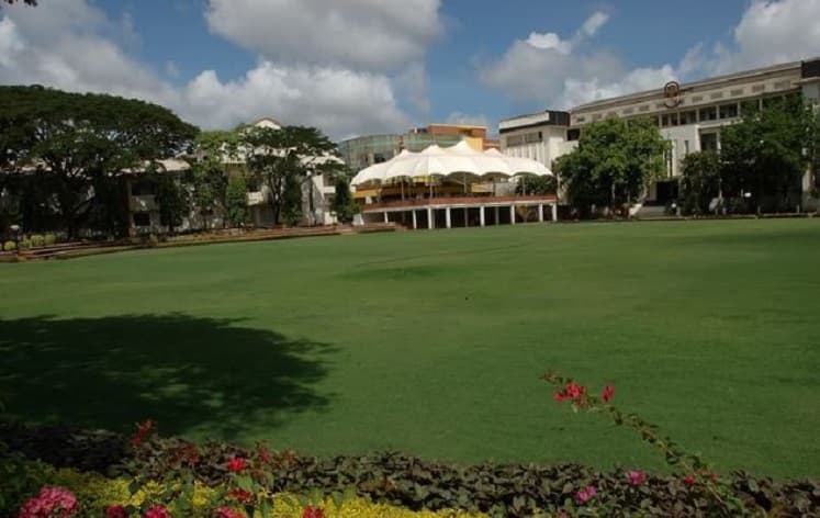 KMC Mangalore Academic Building photo 1