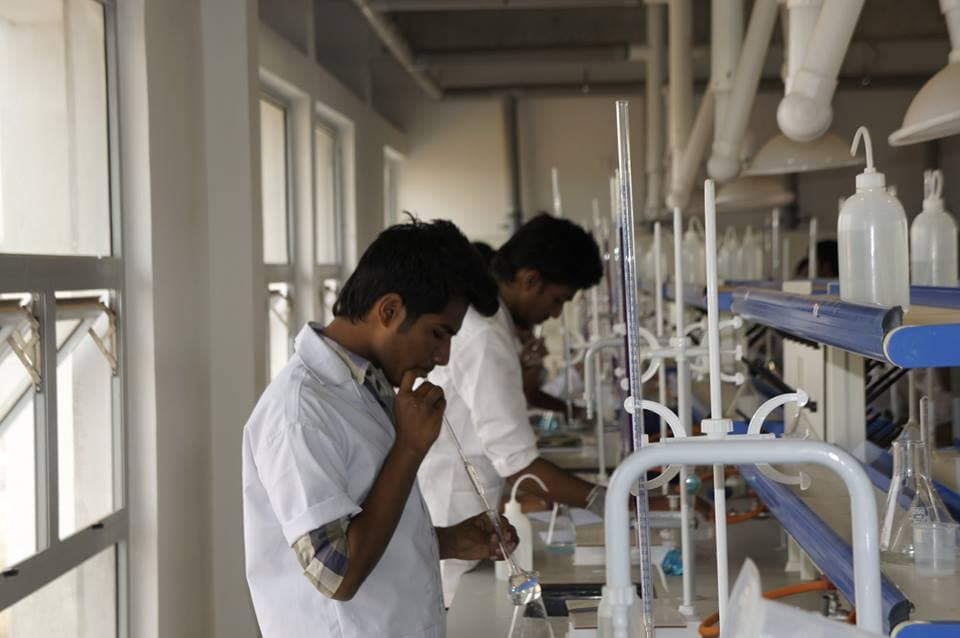 Presidency University, School of Engineering Bangalore Laboratory photo 10