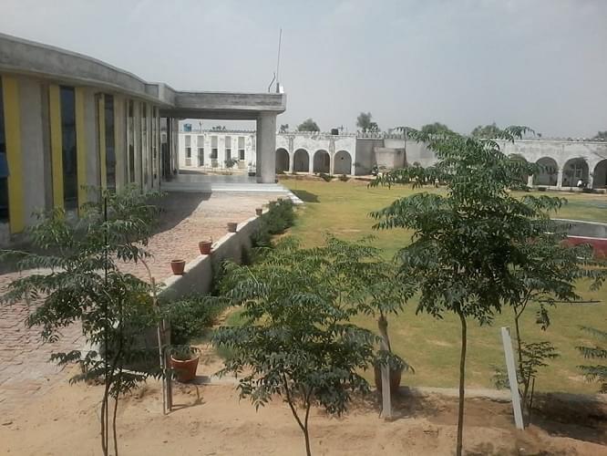OPJS University Churu Academic Building photo 7