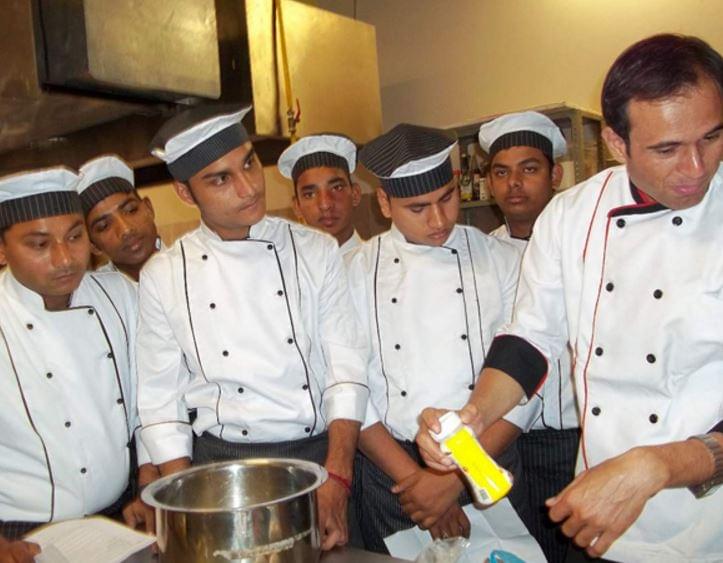 UEI Global Jalandhar Events photo 2