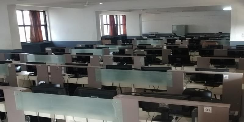 JCE Laboratory photo 7