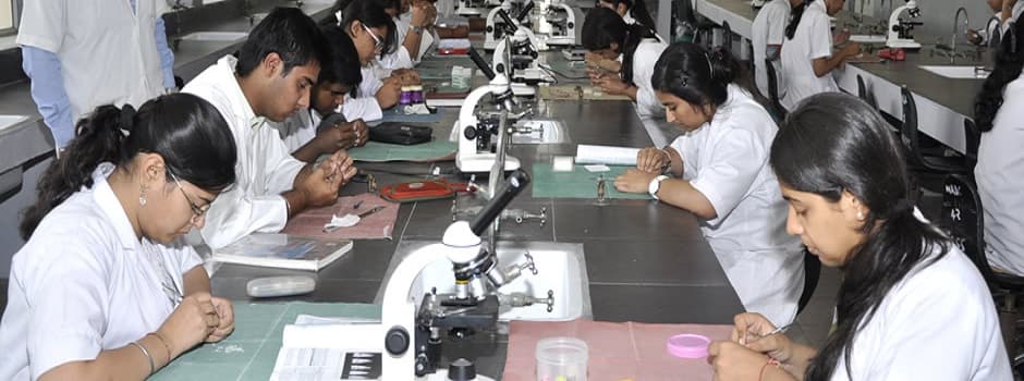 Manav Rachna Dental College Faridabad Infrastructure photo 1