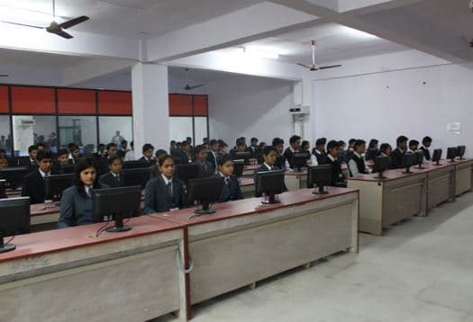 Teerthanker Mahaveer University, Faculty of Education Moradabad campus photo 12