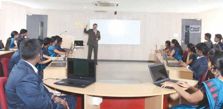 Rajalakshmi School of Business Chennai College Campus photo 9