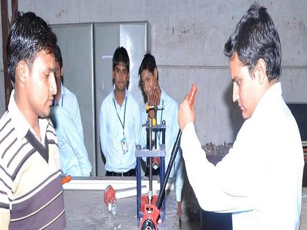 Pandit L.R. College of Technology Faridabad Facility photo 1