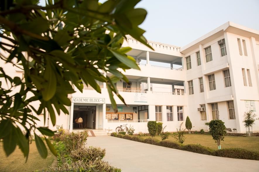 Institute of Pharmaceutical Research GLA University Mathura Academic Building photo 12