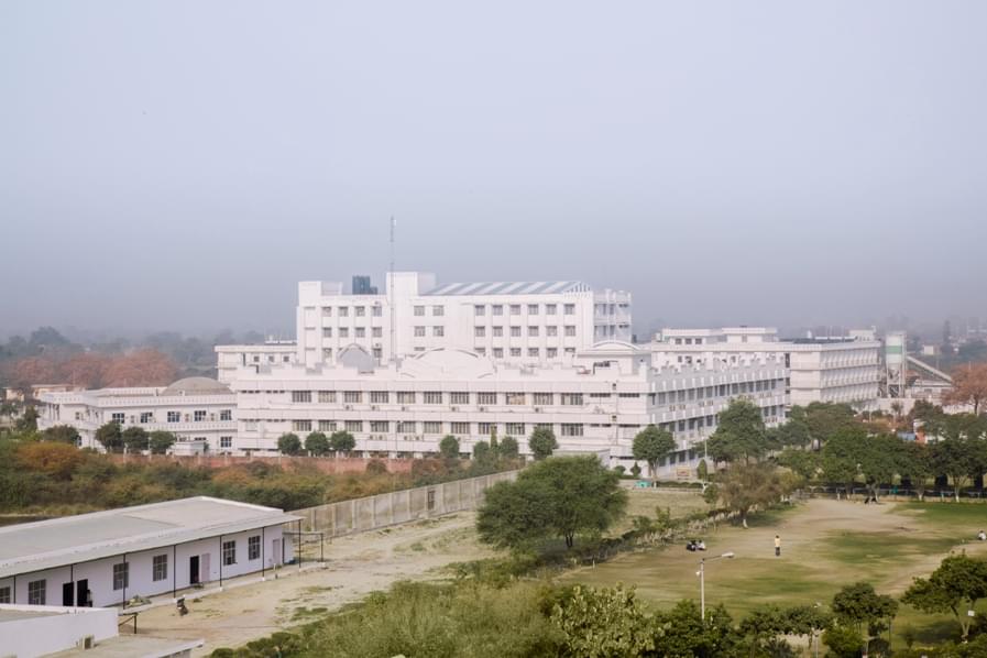 Institute of Pharmaceutical Research GLA University Mathura Academic Building photo 16