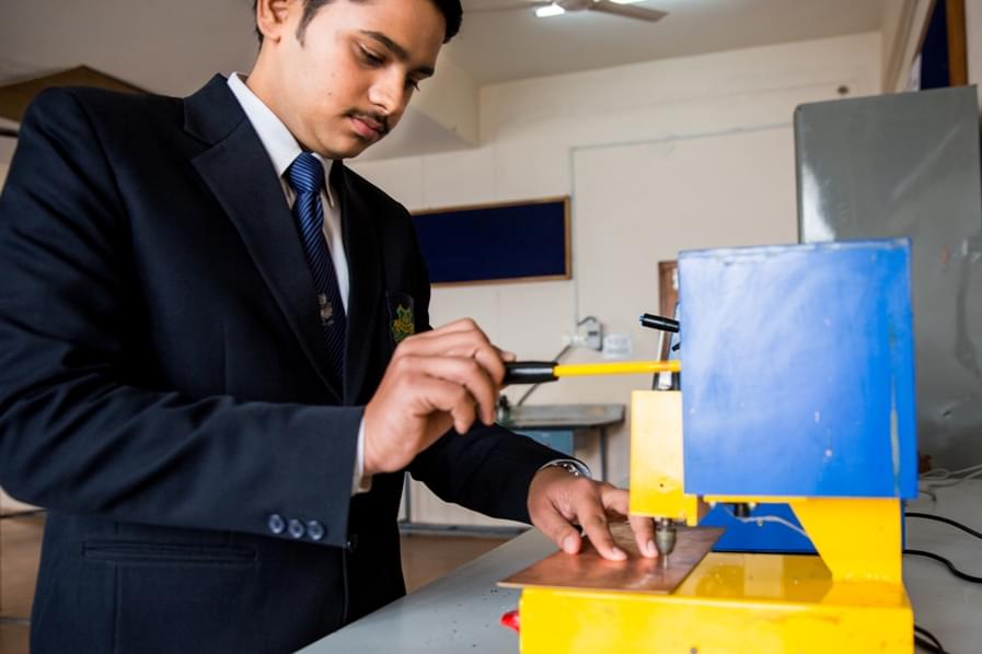 Institute of Pharmaceutical Research GLA University Mathura Laboratories photo 1