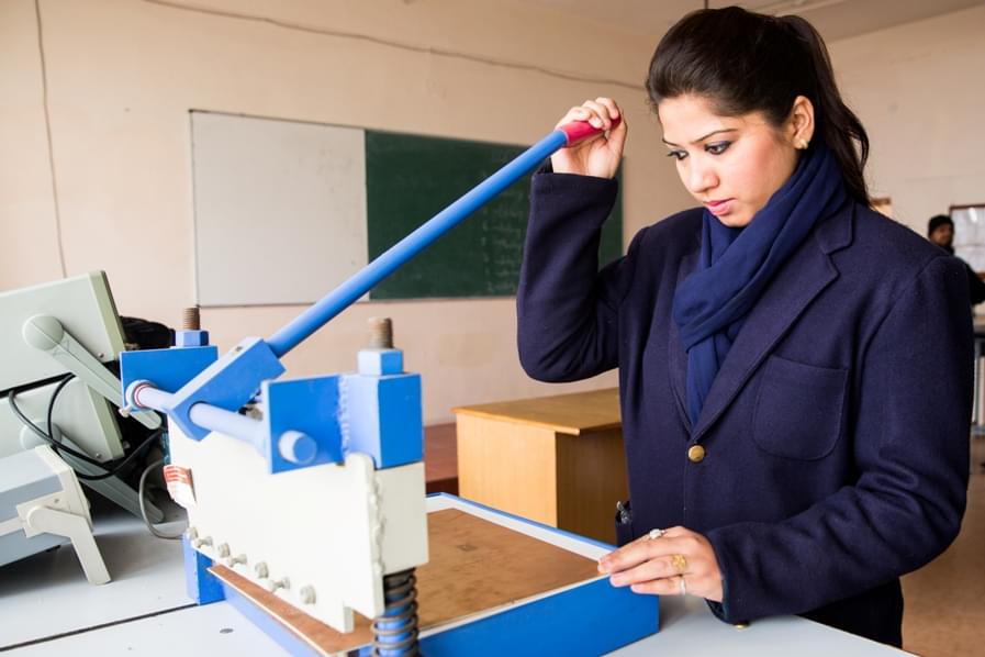 Institute of Pharmaceutical Research GLA University Mathura Laboratories photo 2