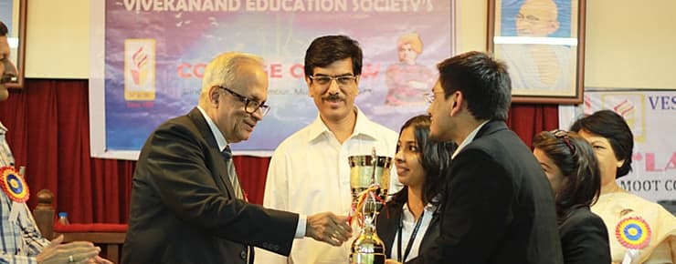 Vivekanand Education Society's College Of Law Mumbai Facilities photo 1