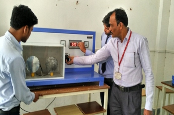 SISTec-R Laboratory photo 17
