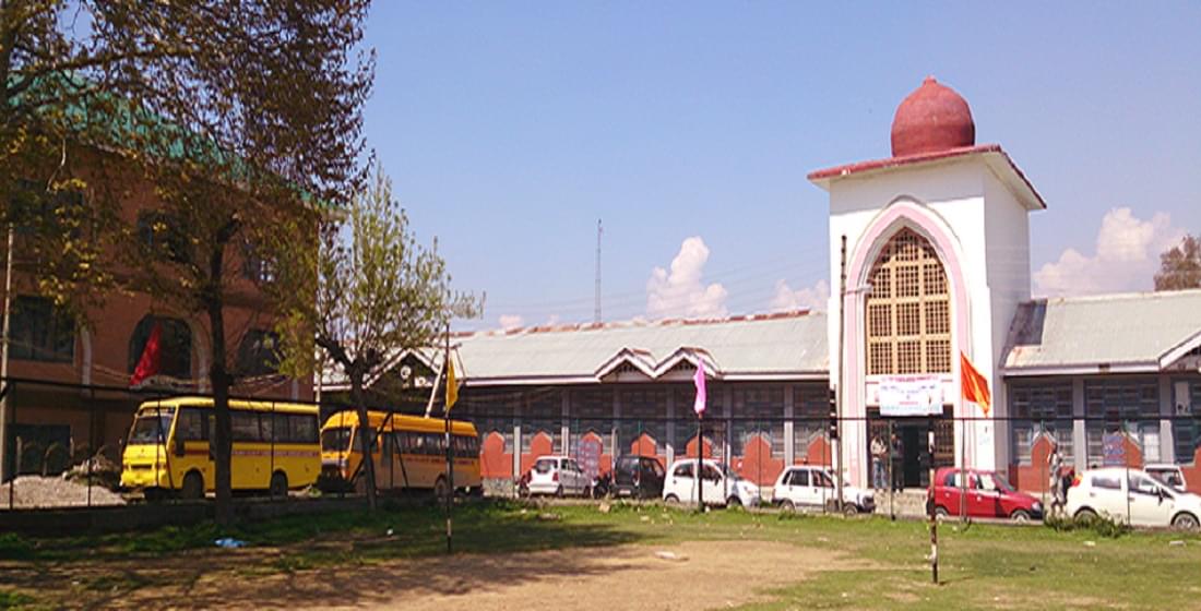 Islamia College of Science and Commerce Srinagar Academic Building photo 2