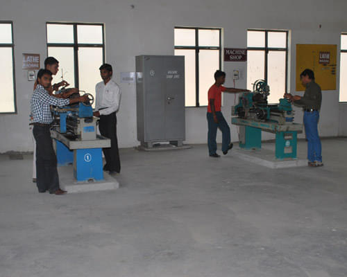 KLS Institute of Engineering and Technology Bijnor Labs photo 6